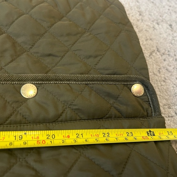Talbots M petite very good condition barn coat Olive Quilted Vest- equestrian - Picture 9 of 12